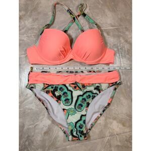 NWOT Bright Peach Paisley Bikini Set – Size Medium Padded Swimwear